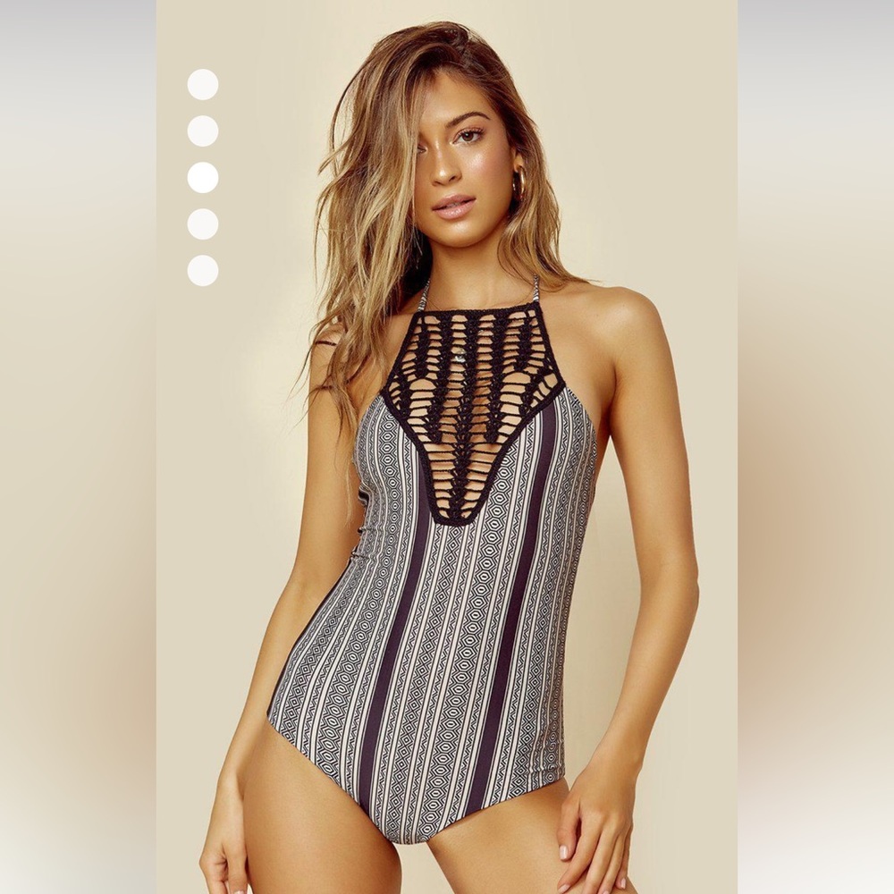 NWT SMALL ACACIA SWIMWEAR TEAHUPO’O FULL PIECE SWIMSUIT BATHING SUIT ONE PIECE